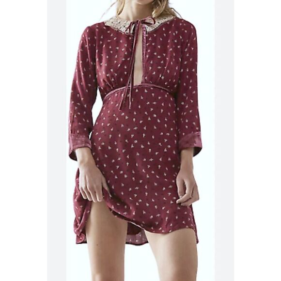 FREE PEOPLE RED DELFINA LACE COLLAR VELVET TRIM MINI DRESS SIZE L - Picture 1 of 16